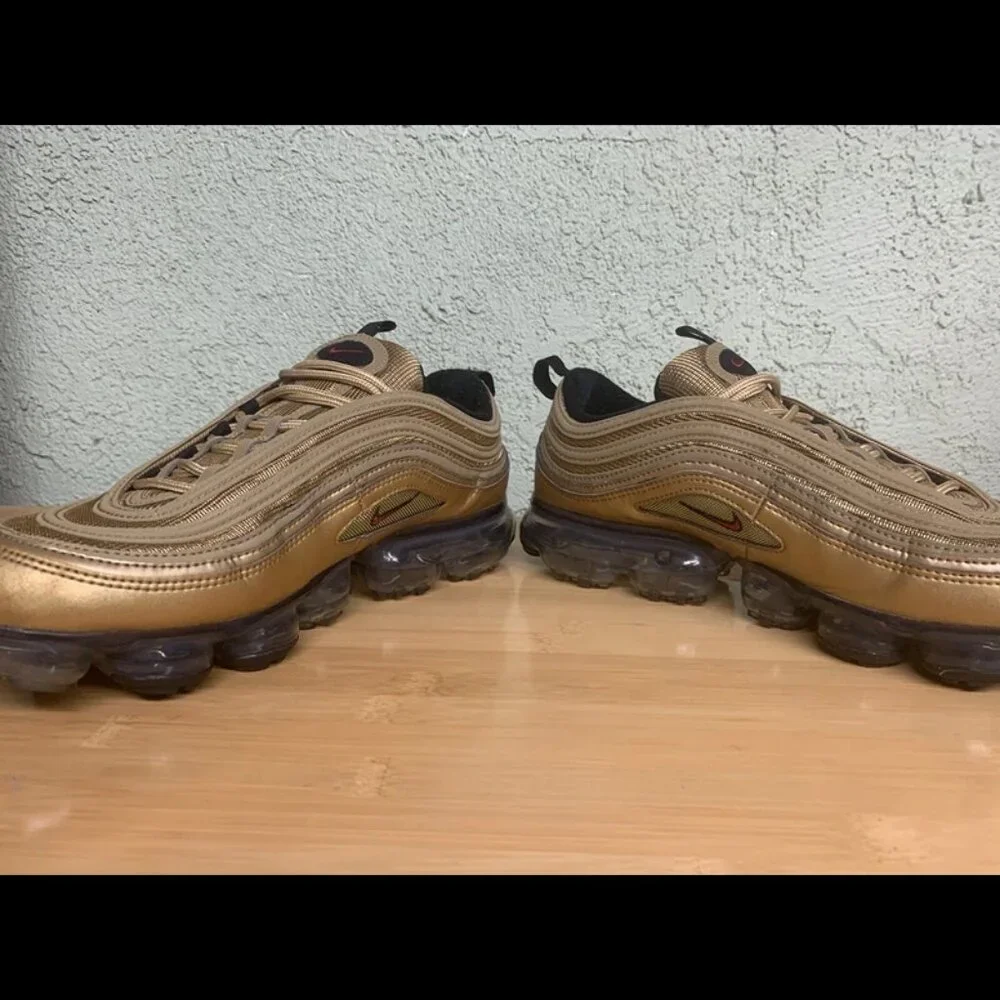 Size 10.5‎ - Nike Air VaporMax 97 Metallic Gold 2018